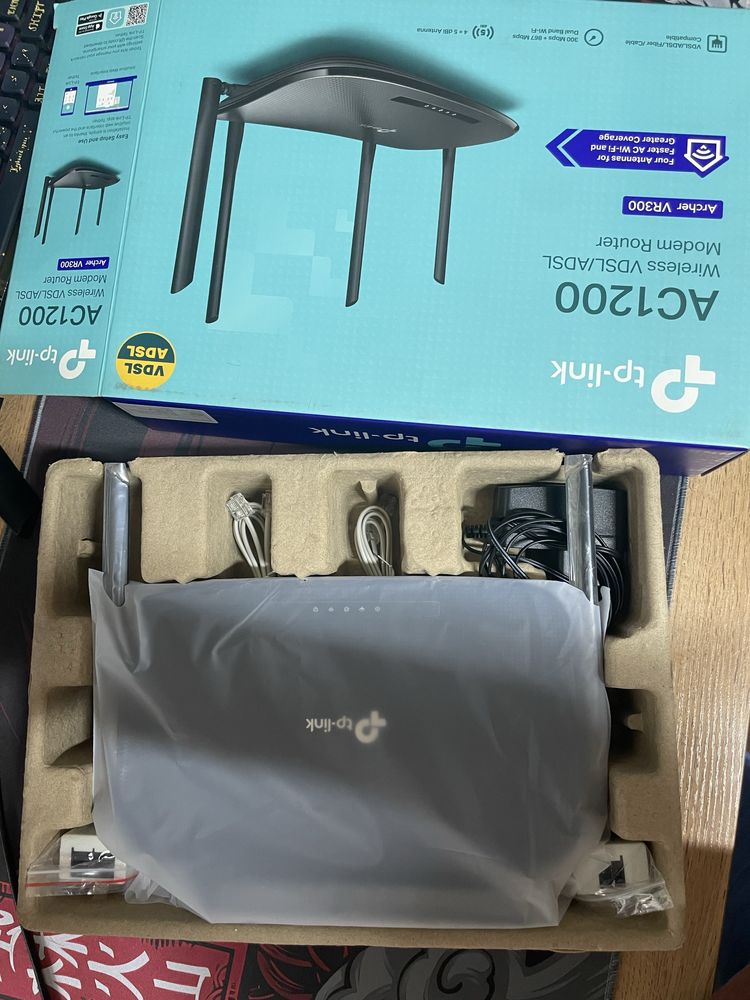 Wi-Fi роутер TP-LINK Archer VR300