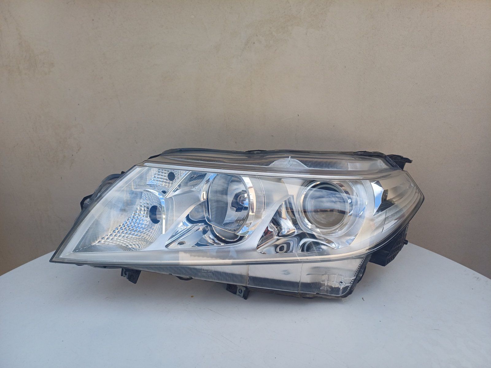 Ляв фар за Suzuki Vitara