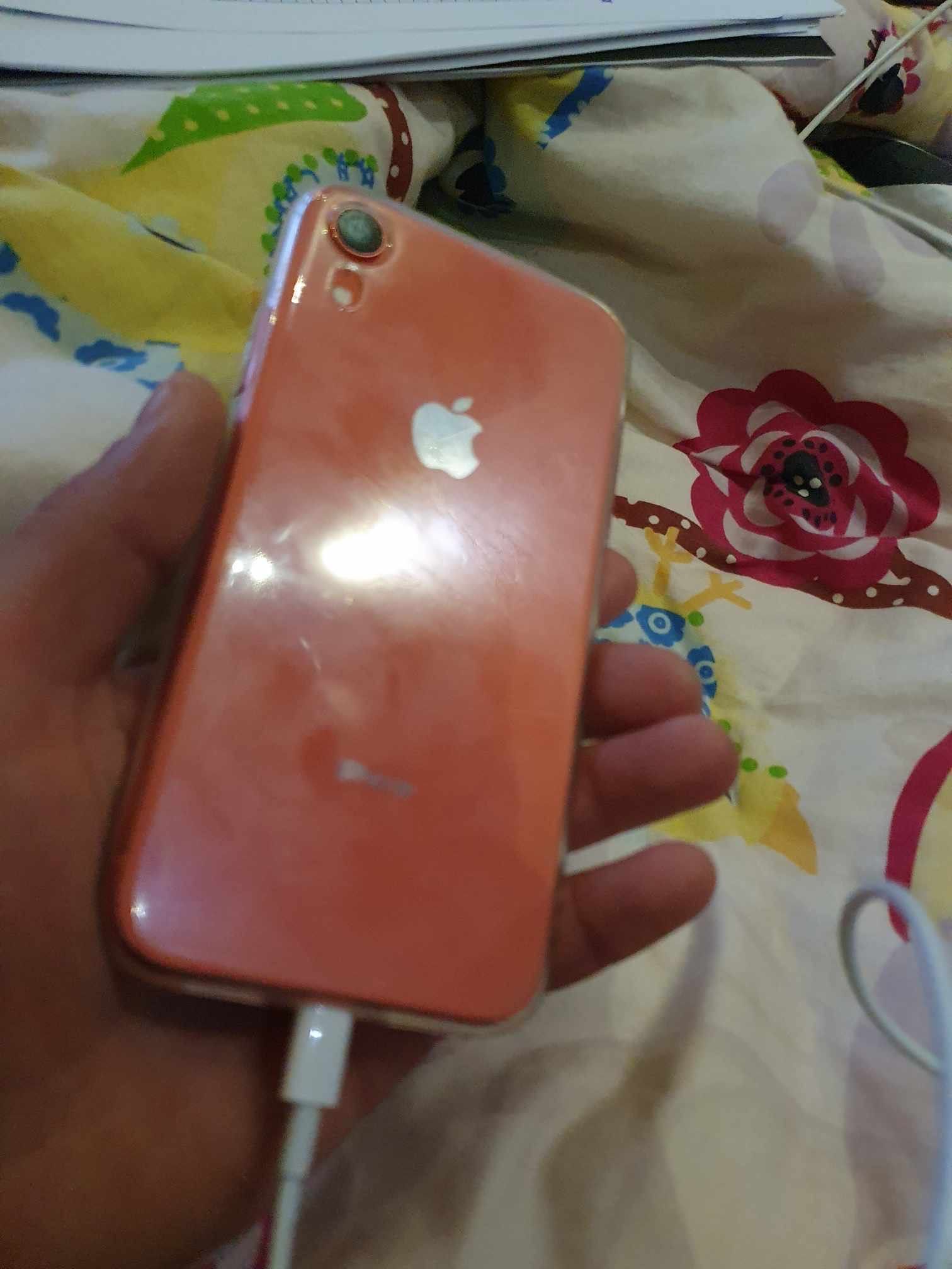 iPhone XR 64GB Coral