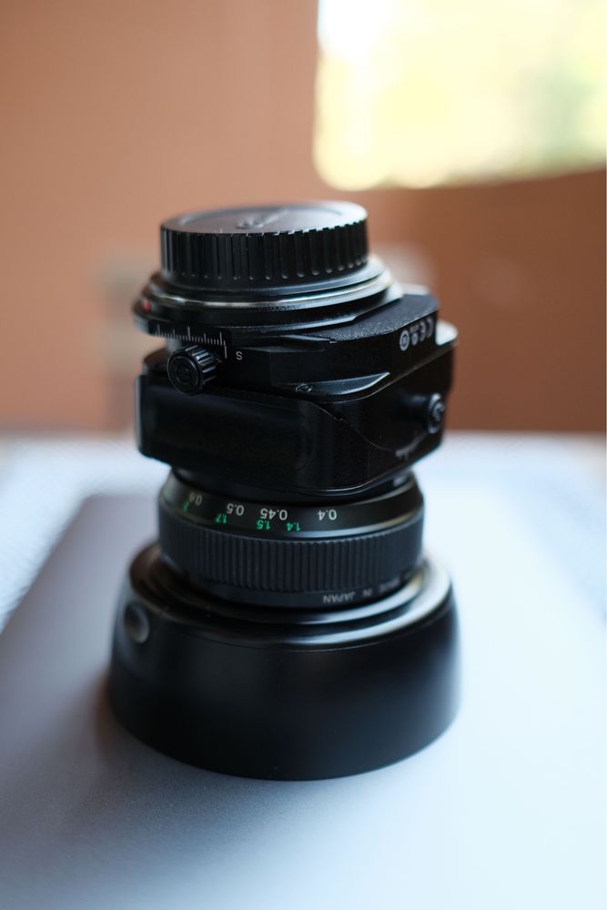 Canon TS-E 45mm f/2.8 Tilt-Shift Lens