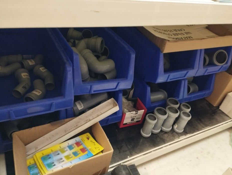 Стъклена витрина - щанд