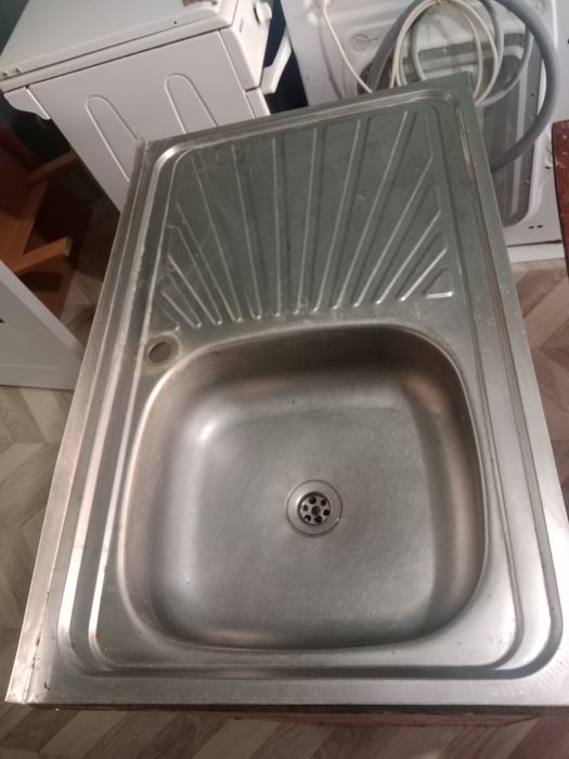 Продам мойку 2000тг