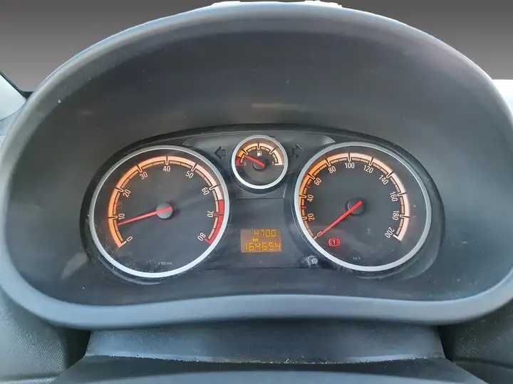 Vand Opel Corsa D Color Edition , 1.2 16V , set anvelope iarna - vara