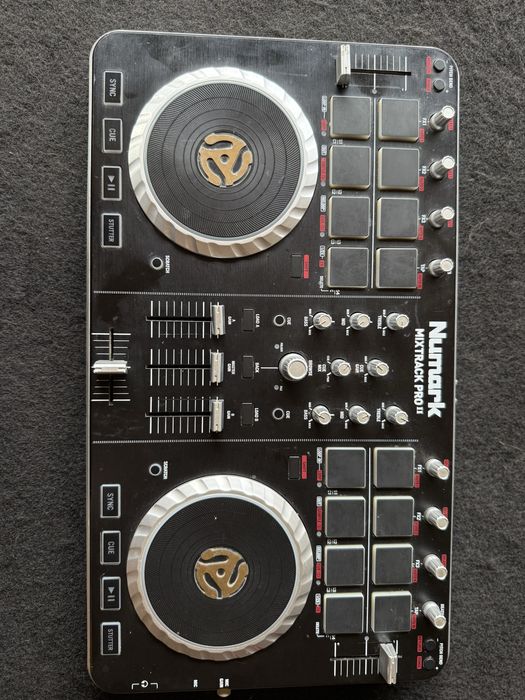 Consola numark mixt track pro 2