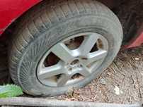 Vând 4 jante pe 15 vw Sharan și orice piesa Sharan bora