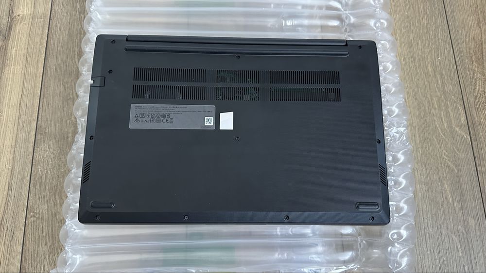 Lenovo V15 G3 / Full HD 15.6”/ AMD Ryzen 5 5625U / 8GB RAM / 512GB SSD