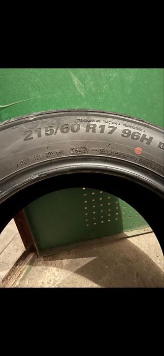 Vand anvelope de vara 215/60/17