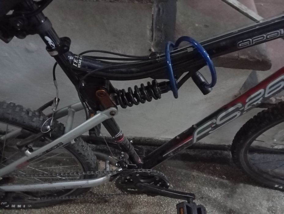 Vând bicicleta mountain bike