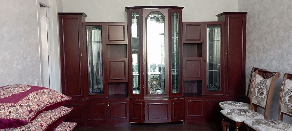 Mehmonxona uchun servant