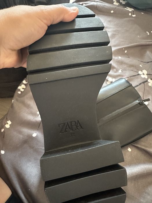 150 lei- Cizme de vanzare,  nepurtate, noi in cutie