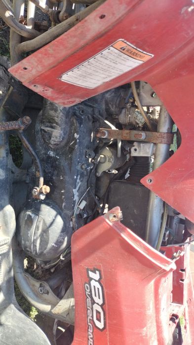 Vând ATV 150cc cu probleme