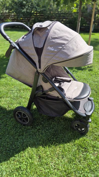 Vând cărucior Joie Mytrax Pro culoare gri