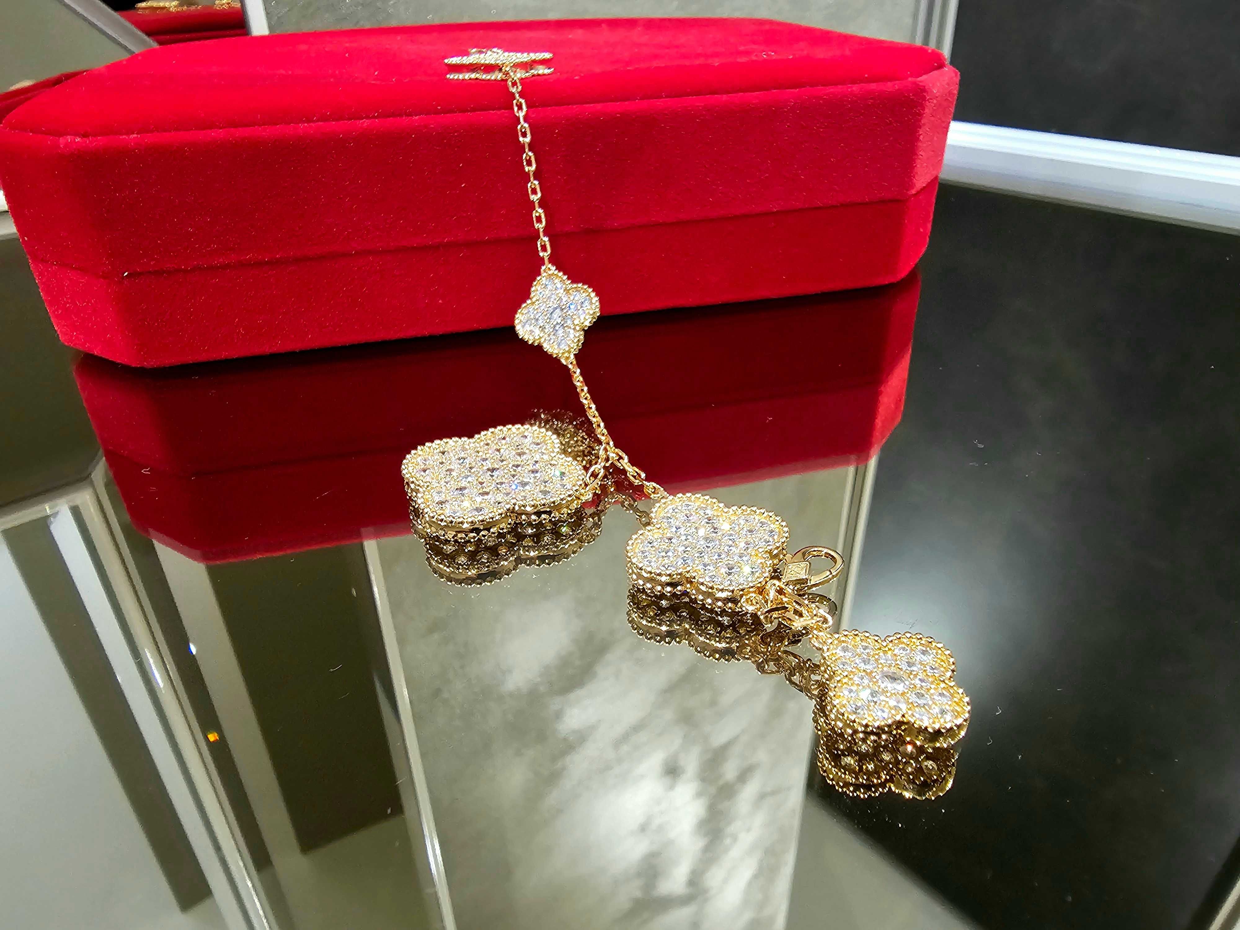 Van Cleef & Arpels VCA Rose Gold Diamond Magic Alhambra Дамска Гривна