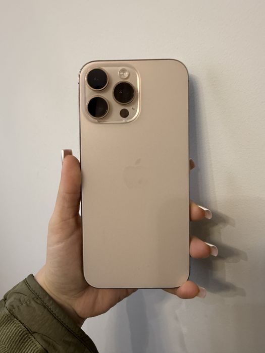 Продам iphone 16 pro max