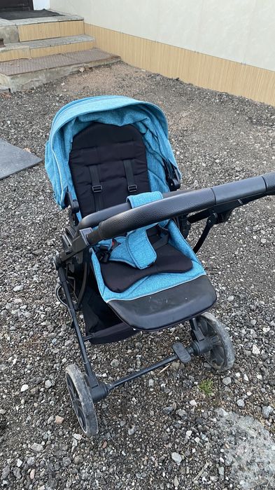 Коляска в хорошем состояние..