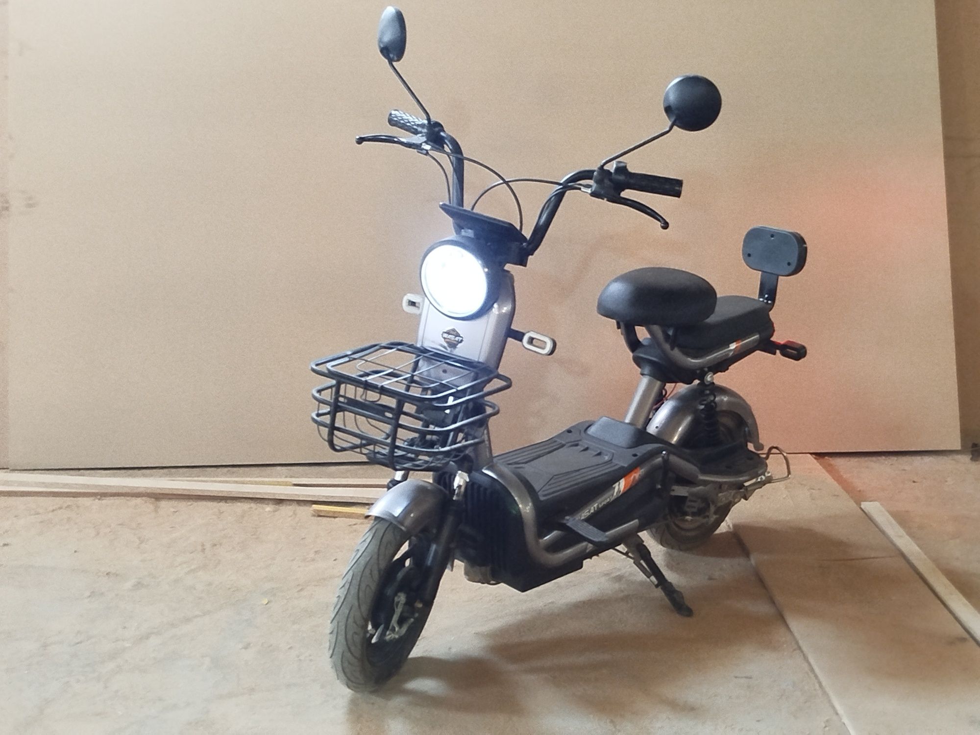 Скутер wassat 150$