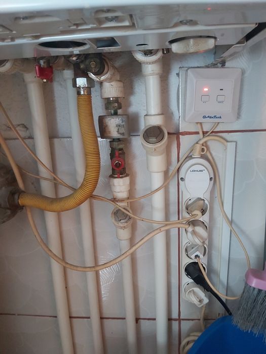 Vand centrala Vaillant placa electronica defecta pret 500 lei