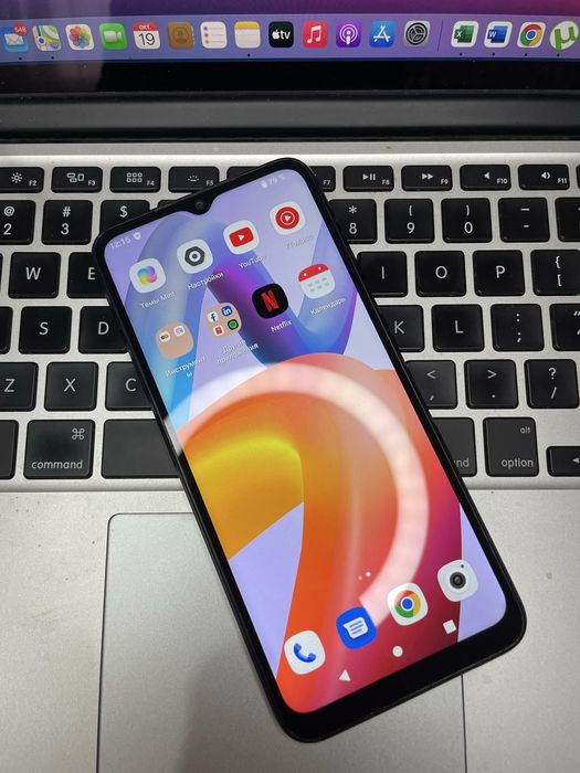 Телефон Xiaomi Redmi A2 plus