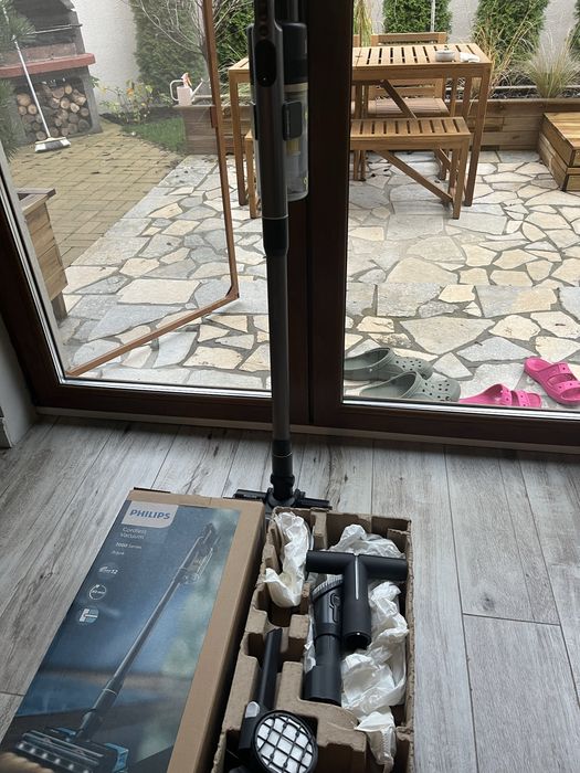 Aspirator vertical Philips Aqua 7000 - XC7057/01