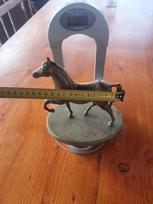 Cal din bronz vintage