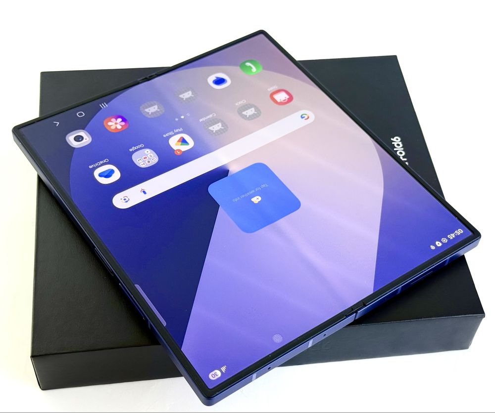 Samsung Galaxy Z Fold 6 5G 512GB 12RAM Navy Отличен! Гаранция!