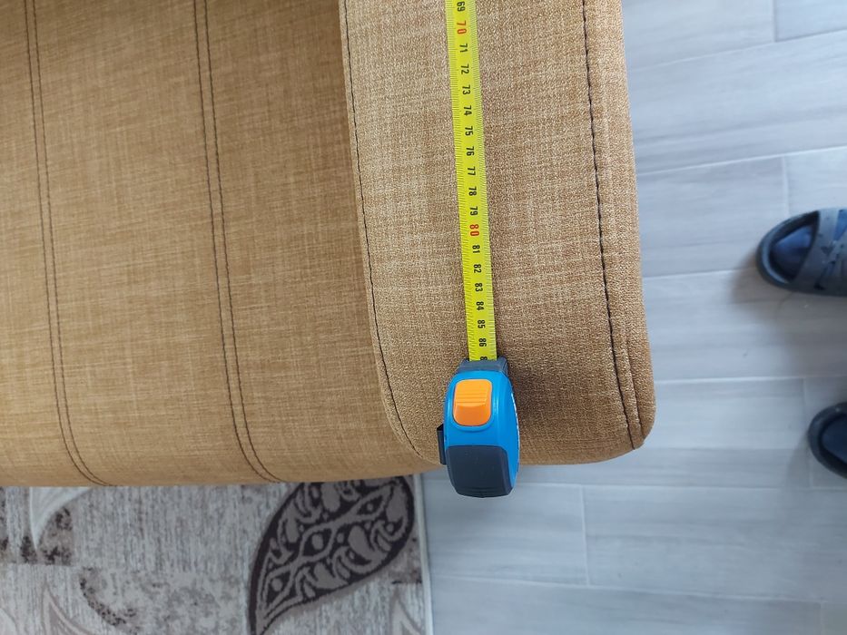 Vând 2 canapele extensibile