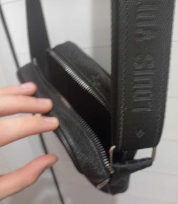 Чисто нова оригинална чантичка Louis Vuitton със сертификат