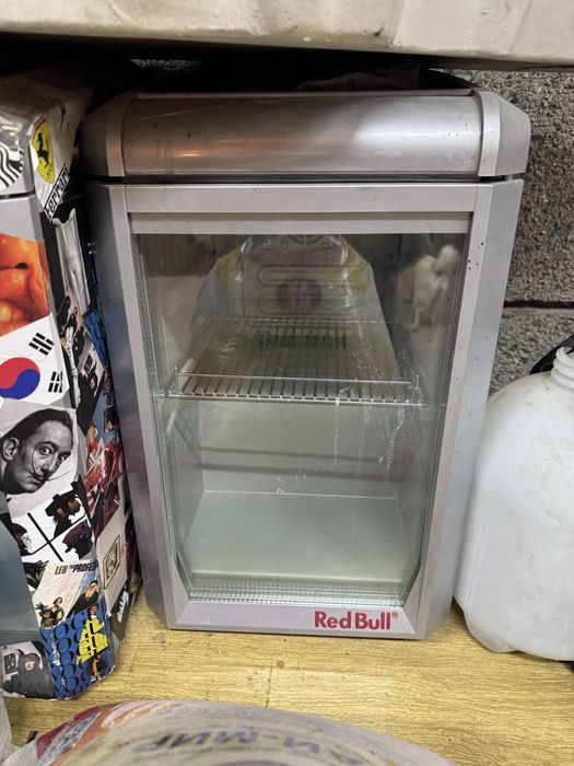 Мини холодильник от Ред булл Red Bull