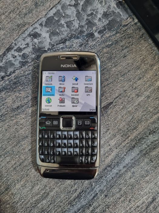 Telefon Nokia E 71