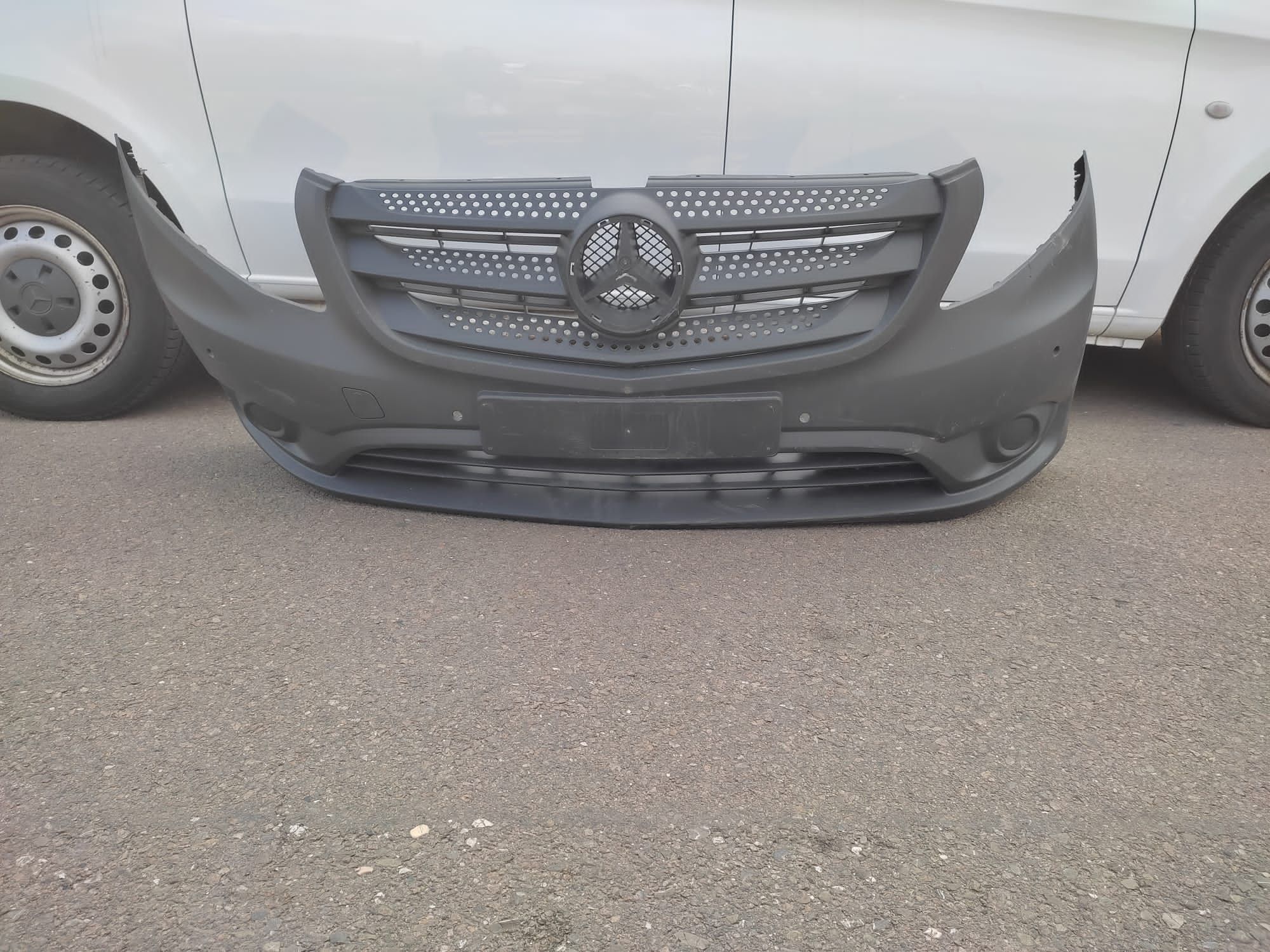 Bara fata mercedes vito