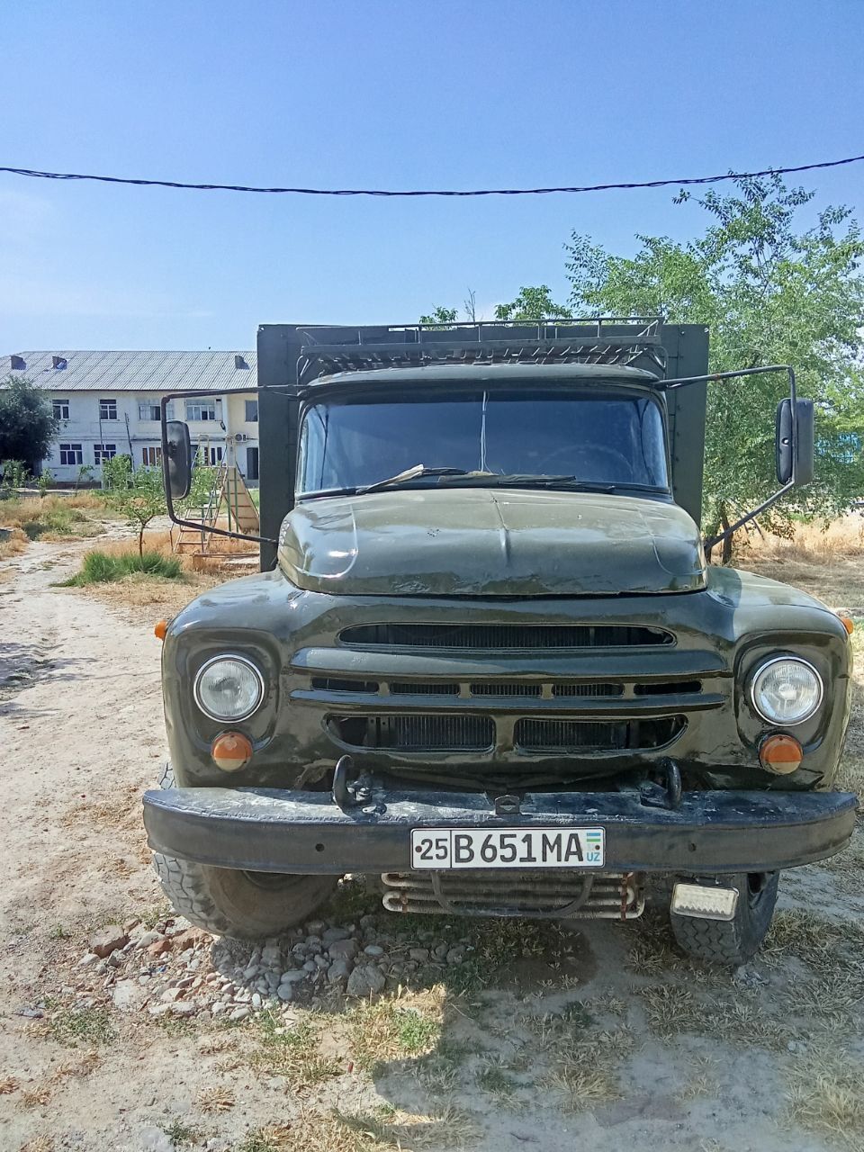 Zil 130 boʻrtli ten