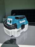 Aspirator makita DVC 750L 18V