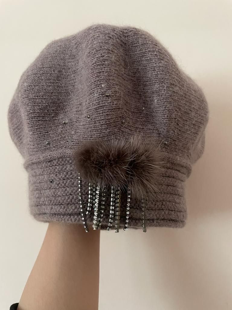 Стильная и удобная зимняя шапка