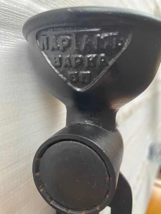 Старинна кафемелачка