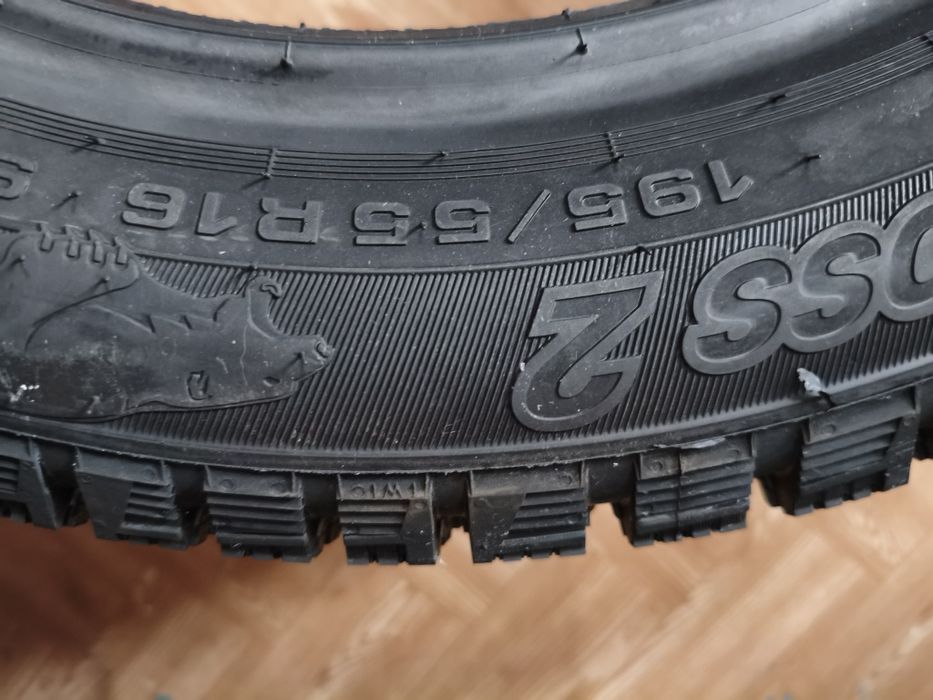 Зимние шины  абсолютно новые