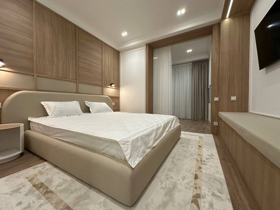 Квартира 3 ком в новостройке, 133м² Юнусабадский р-н, Джентльмен  Паб