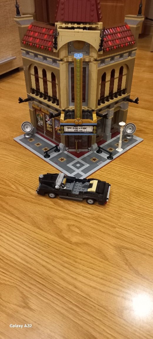 Lego palace cinema- 10232 - creator expert