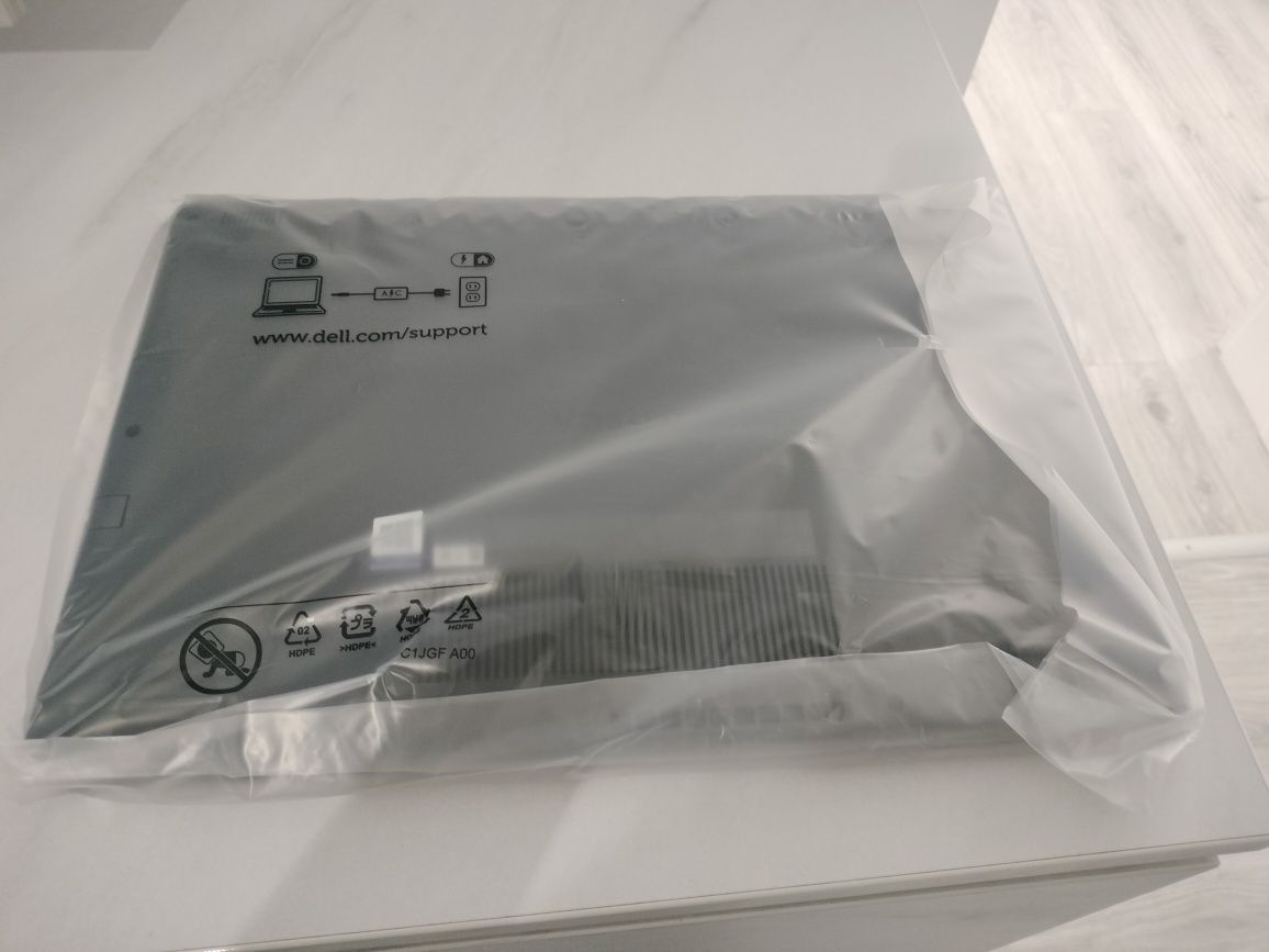Vand Laptop Dell Vostro 3501, nou sigilat