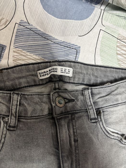Сиви дънки Zara носени 1 път размер 36