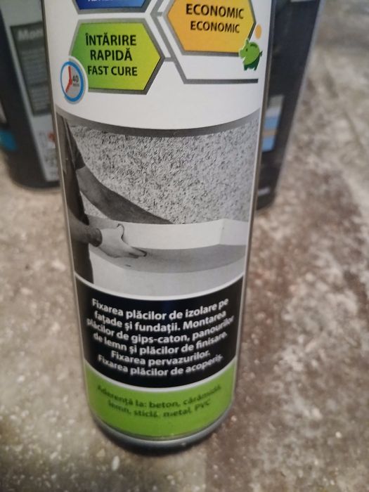 Spuma poliuretanica polistiren Bison