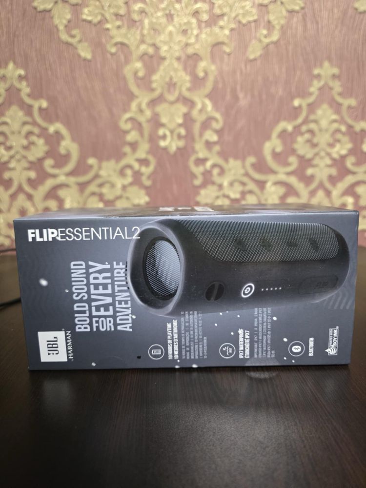 Преносима тонколона JBL Flip Essential 2
