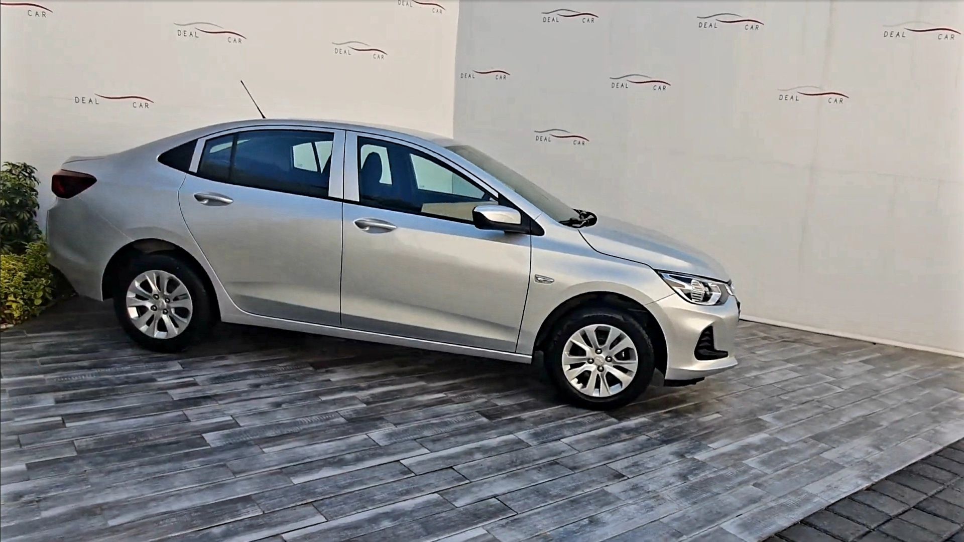 Chevrolet onix оникс 2-позиция 1LT MT