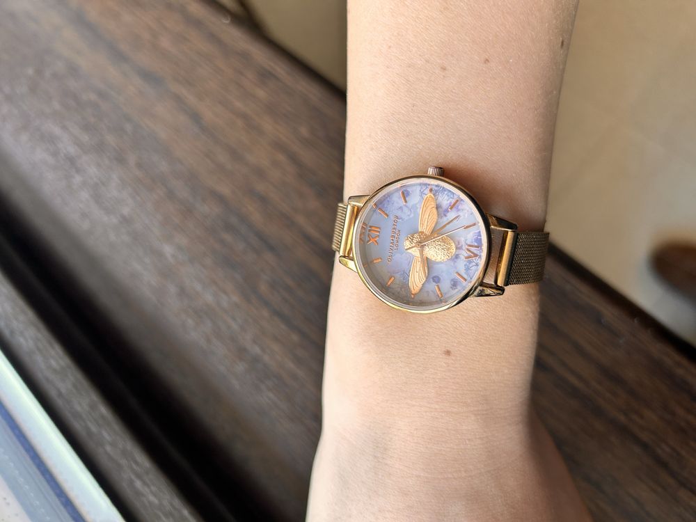 Часовник Olivia Burton