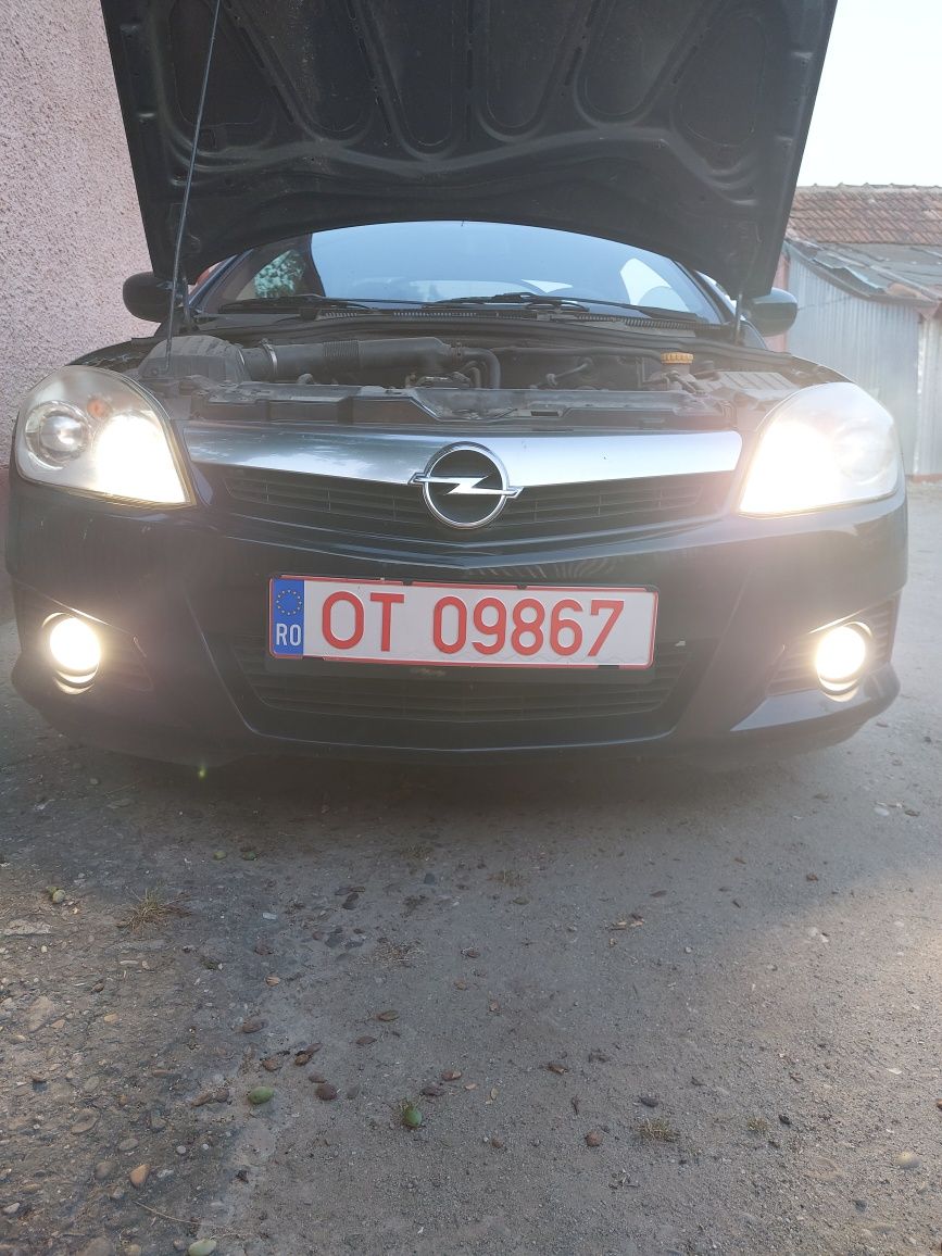 Opel Tigra Cabrio 1.4 piese an 2008