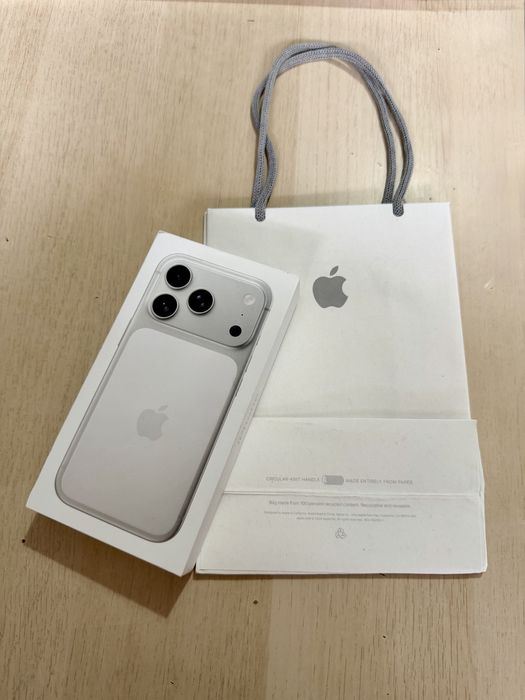 ЧИСТО НОВ iPhone 17 Pro 512 GB Silver