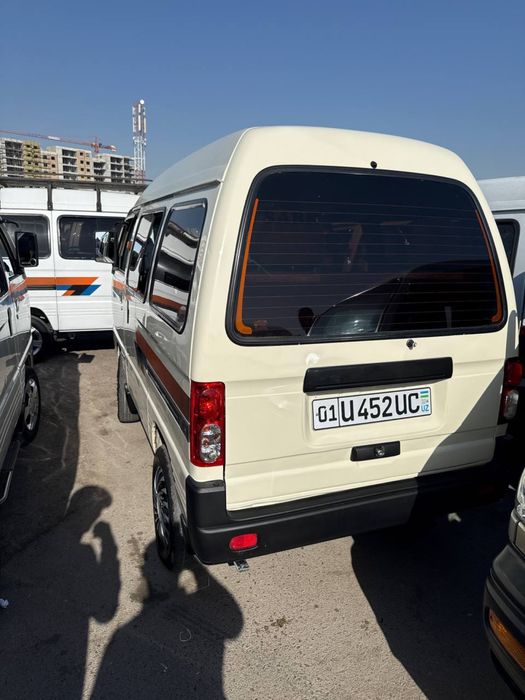 Автомобиль Дамас