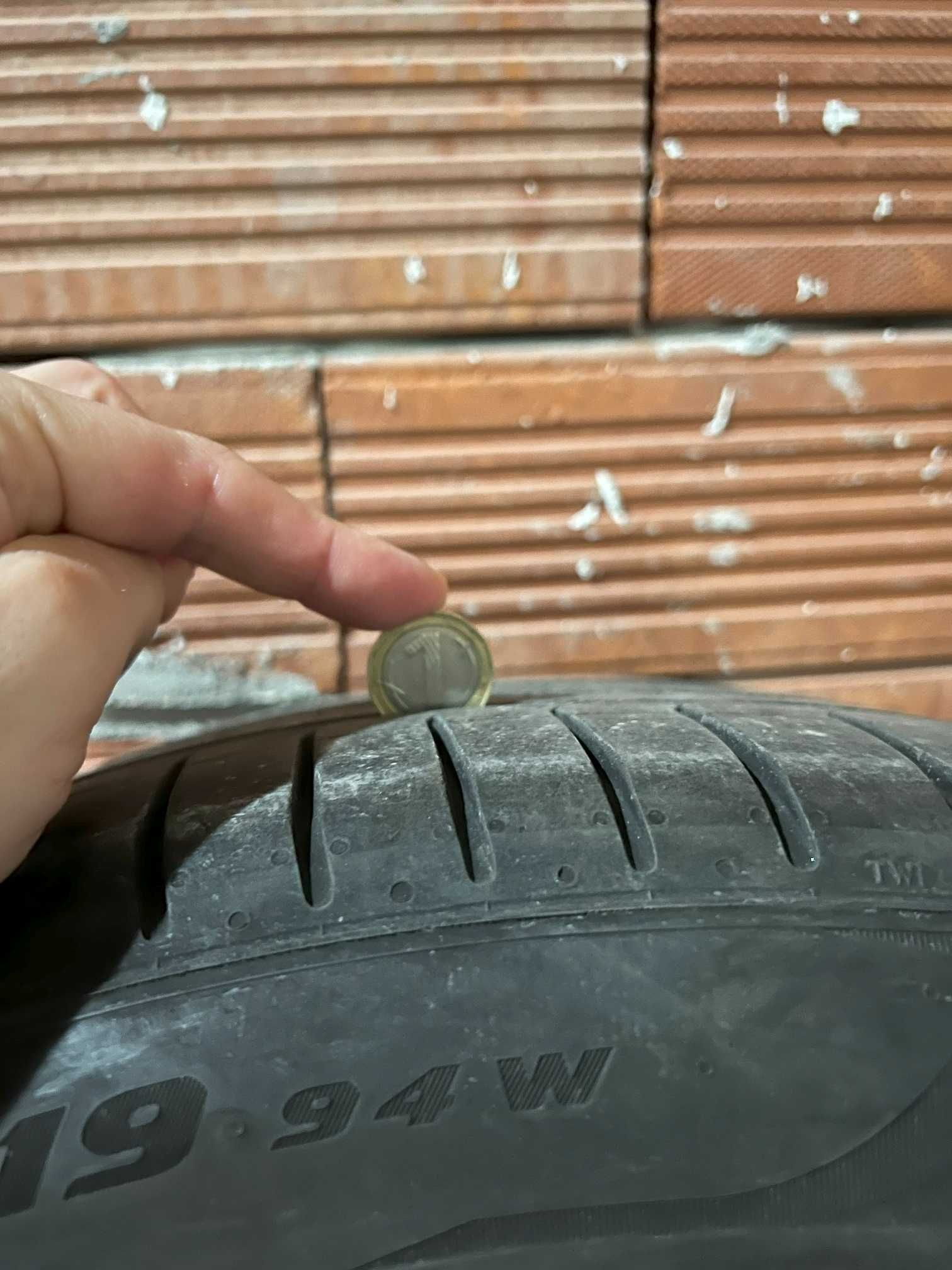 Летни гуми Pirelli P Zero 245 / 40 / 19 (4 броя)