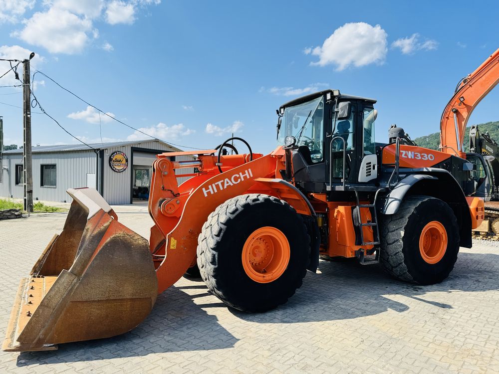 Incarcator frontal Hitachi ZW 310/330, an 2015, 28 tone, cupa 5mc, TOP