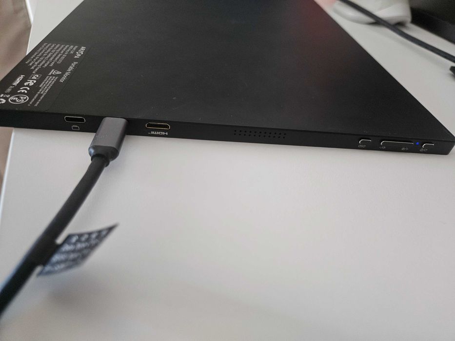 Monitor portabil Arzopa Z1RC 2.5K | QHD 500 nits — defect optic