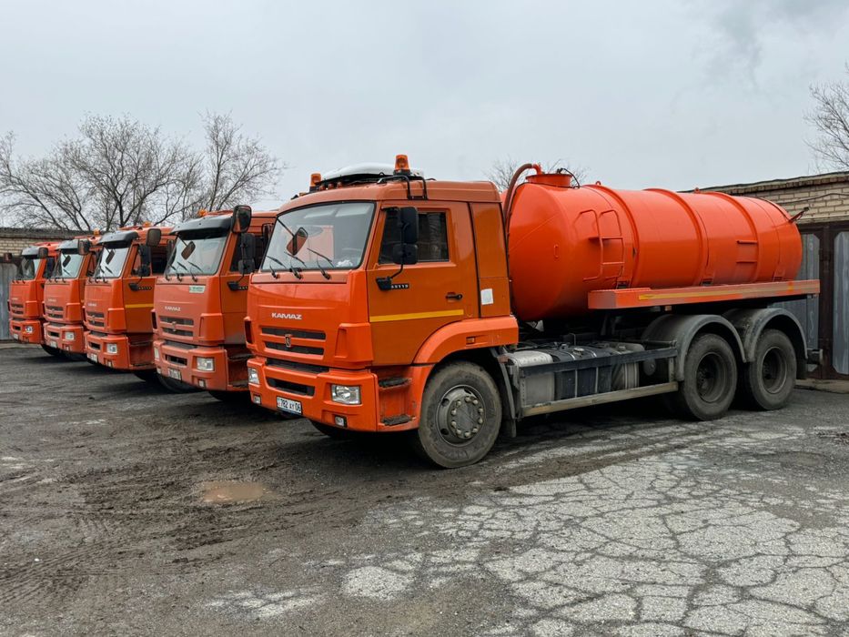 Услуги ассенизатора. Откачка септика. Вакуум 10 куб. Вакум